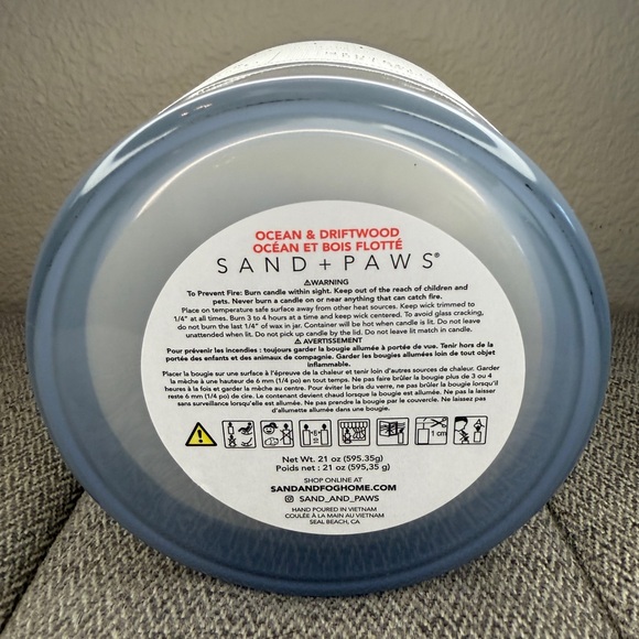 Sand + Paws Odor Neutralizing Scented Candle - Ocean & Driftwood, 21oz, 3 Wick - Picture 6 of 11